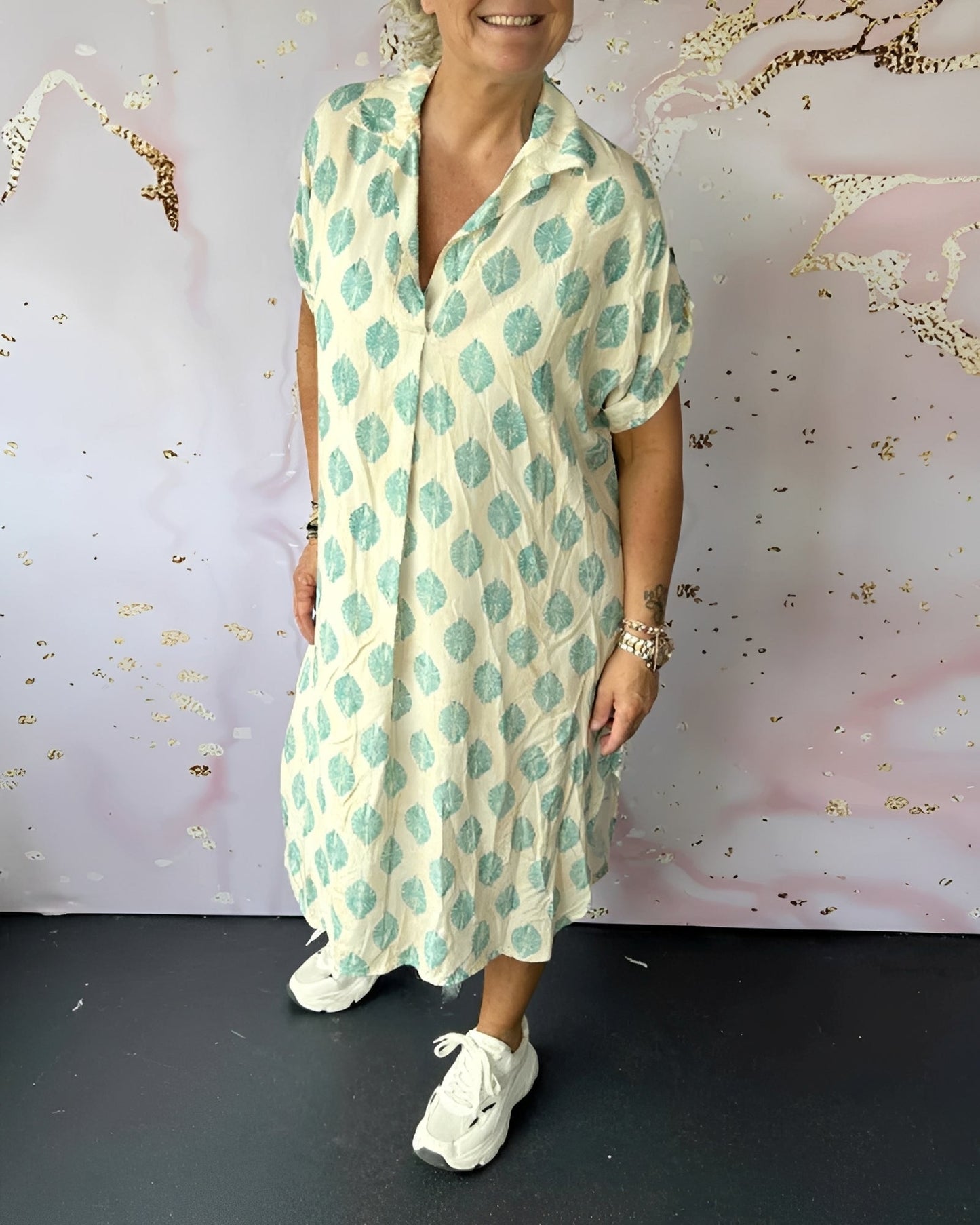 Kristina - elegantes, locker geschnittenes Damenkleid mit Revers