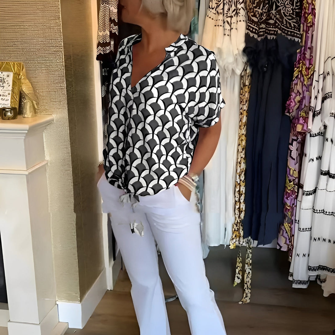 Leona - Elegantes Damenoberteil mit Design
