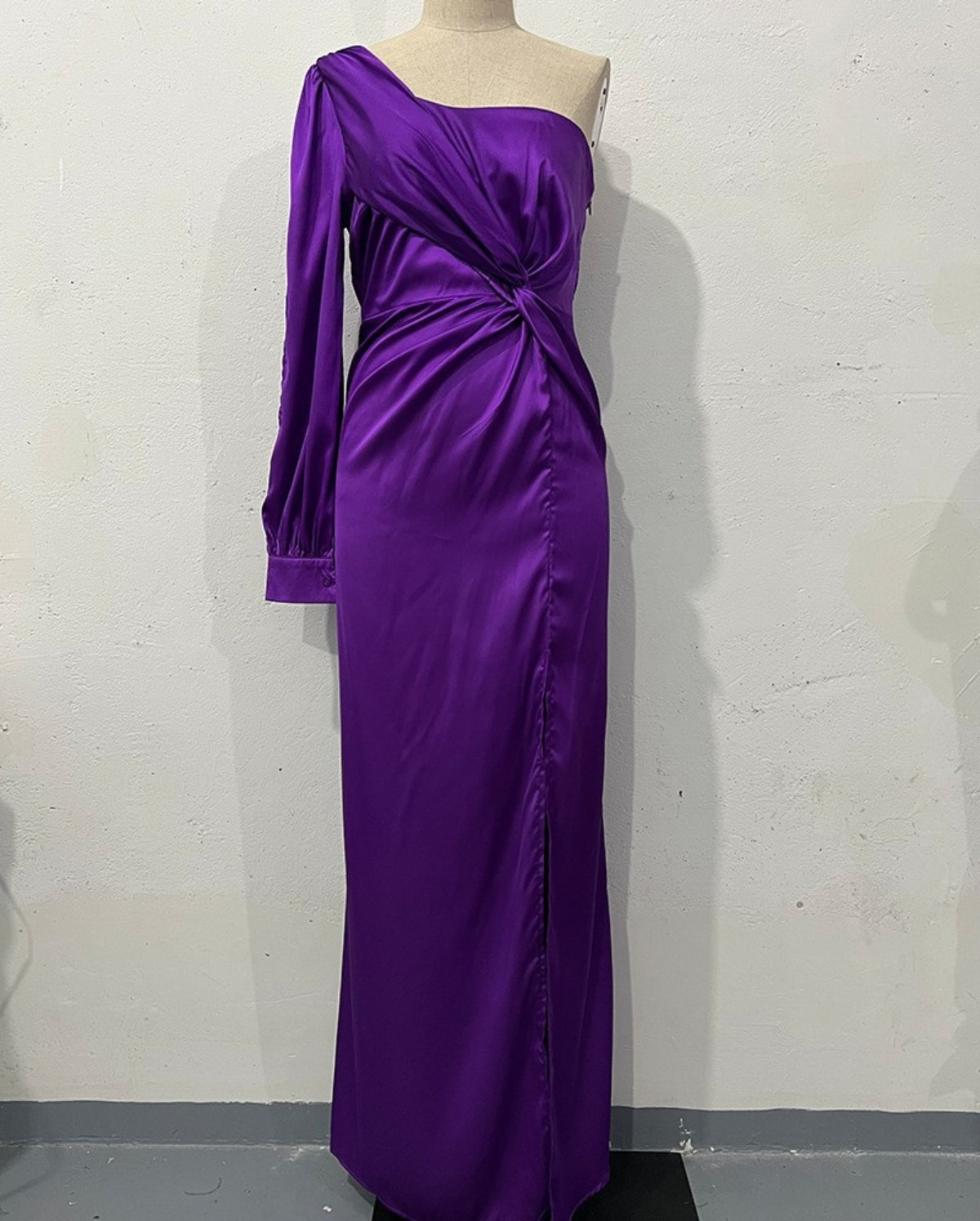 Helena - Schickes One-Shoulder-Kleid mit Schlitz für Damen