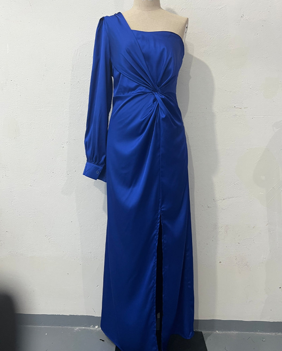 Helena - Schickes One-Shoulder-Kleid mit Schlitz für Damen