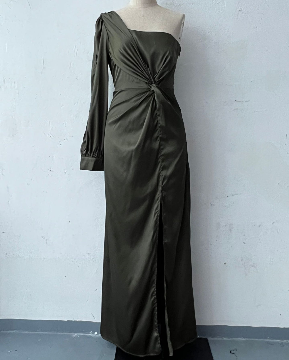 Helena - Schickes One-Shoulder-Kleid mit Schlitz für Damen