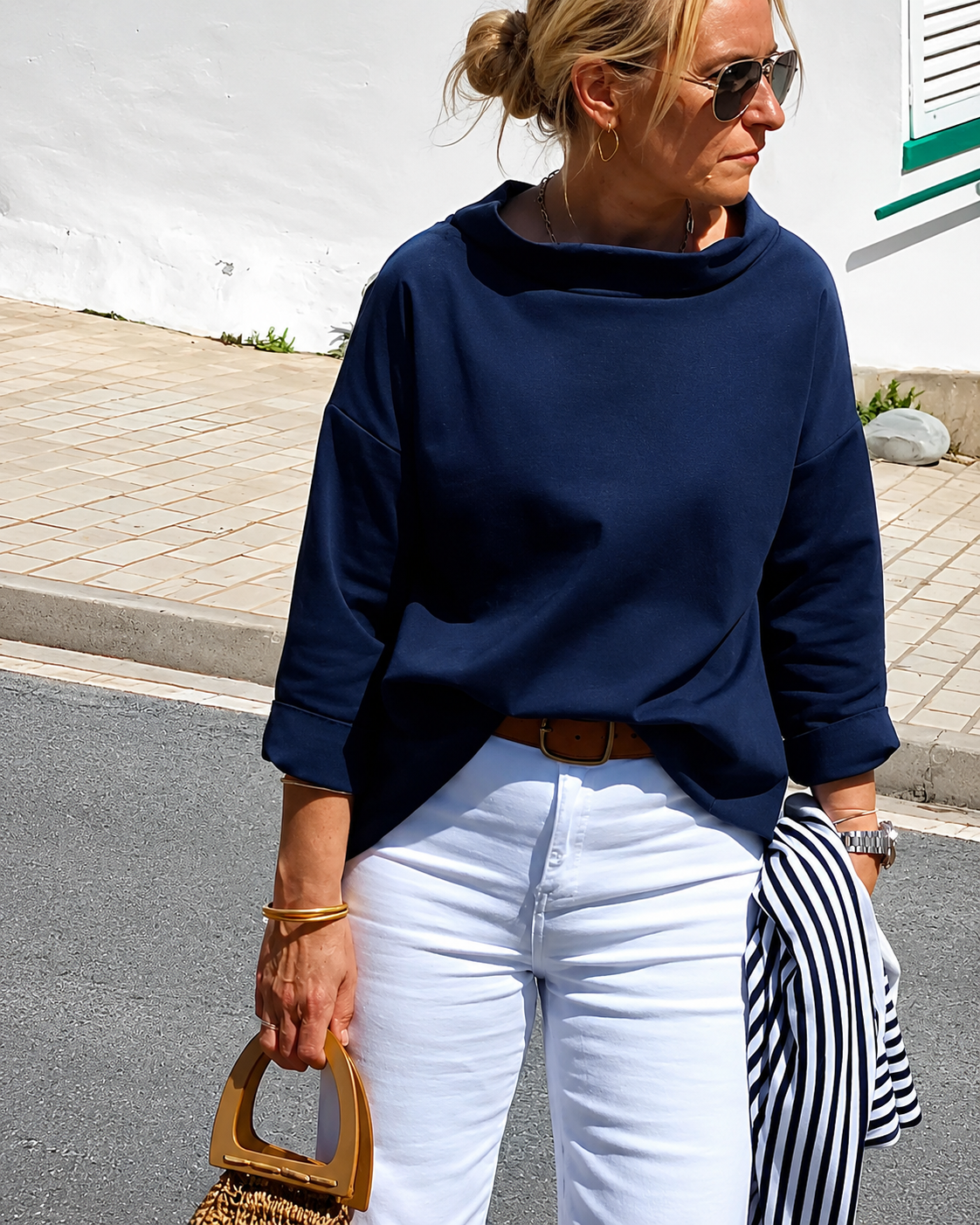 Elone - Stilvolle lockere Bluse mit Kragen