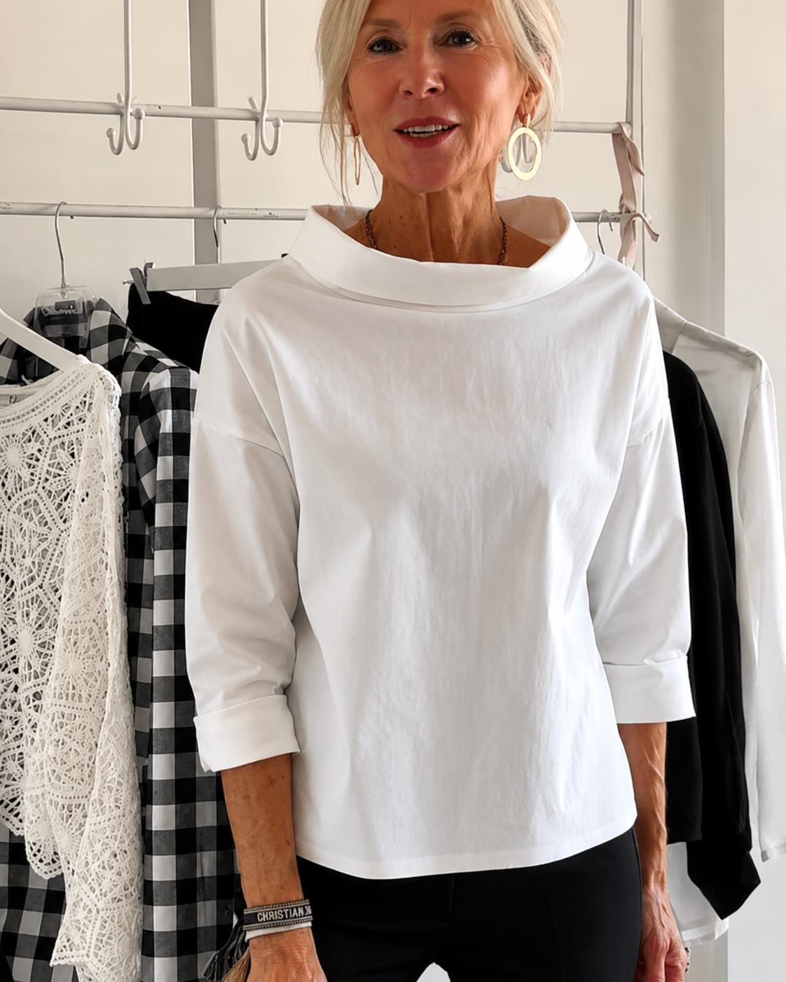 Elone - Stilvolle lockere Bluse mit Kragen