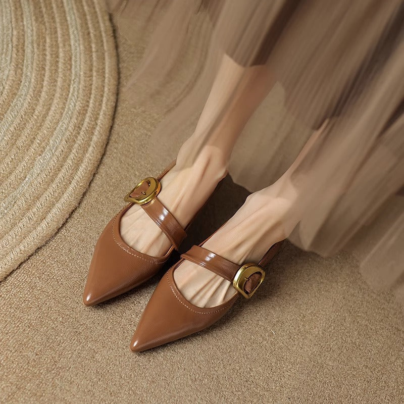 Teegan - Flache Schuhe mit spitzer Form und niedrigem Absatz