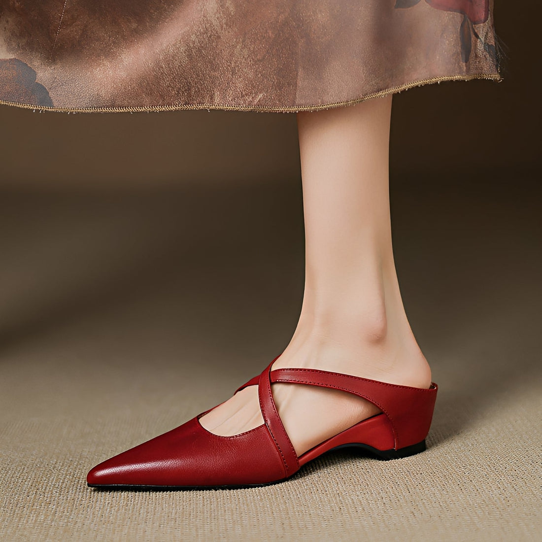 Riley - Moderne flache Mules im Retro-Design