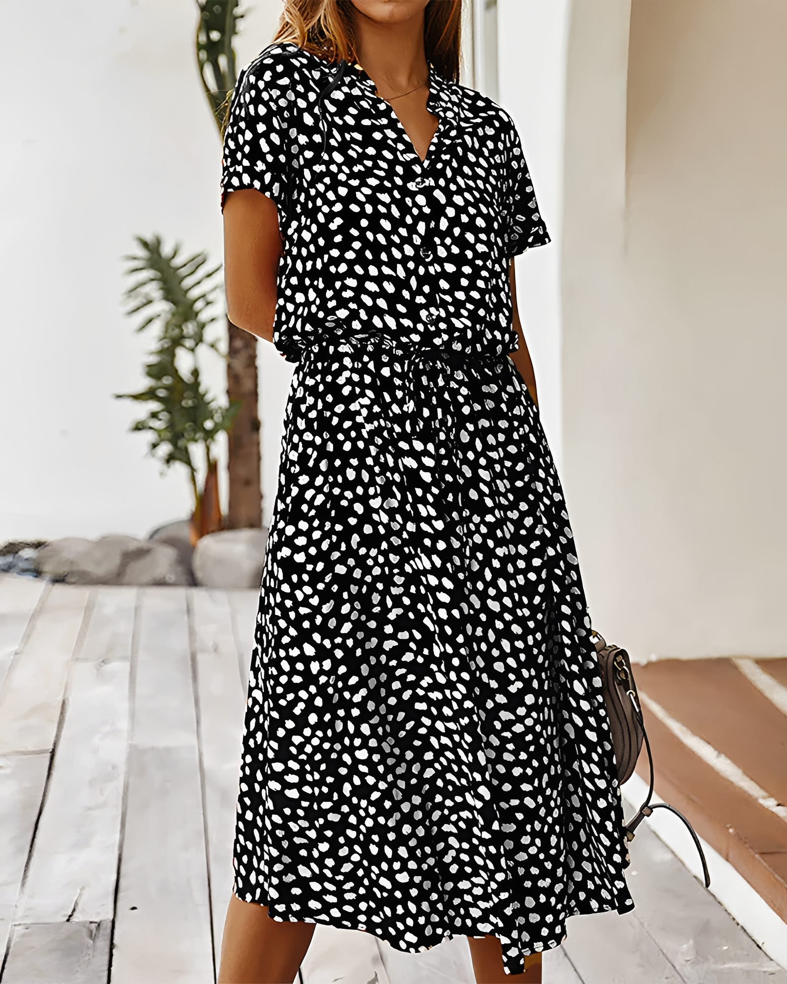 Shannon - Elegantes V-Ausschnitt-Midikleid