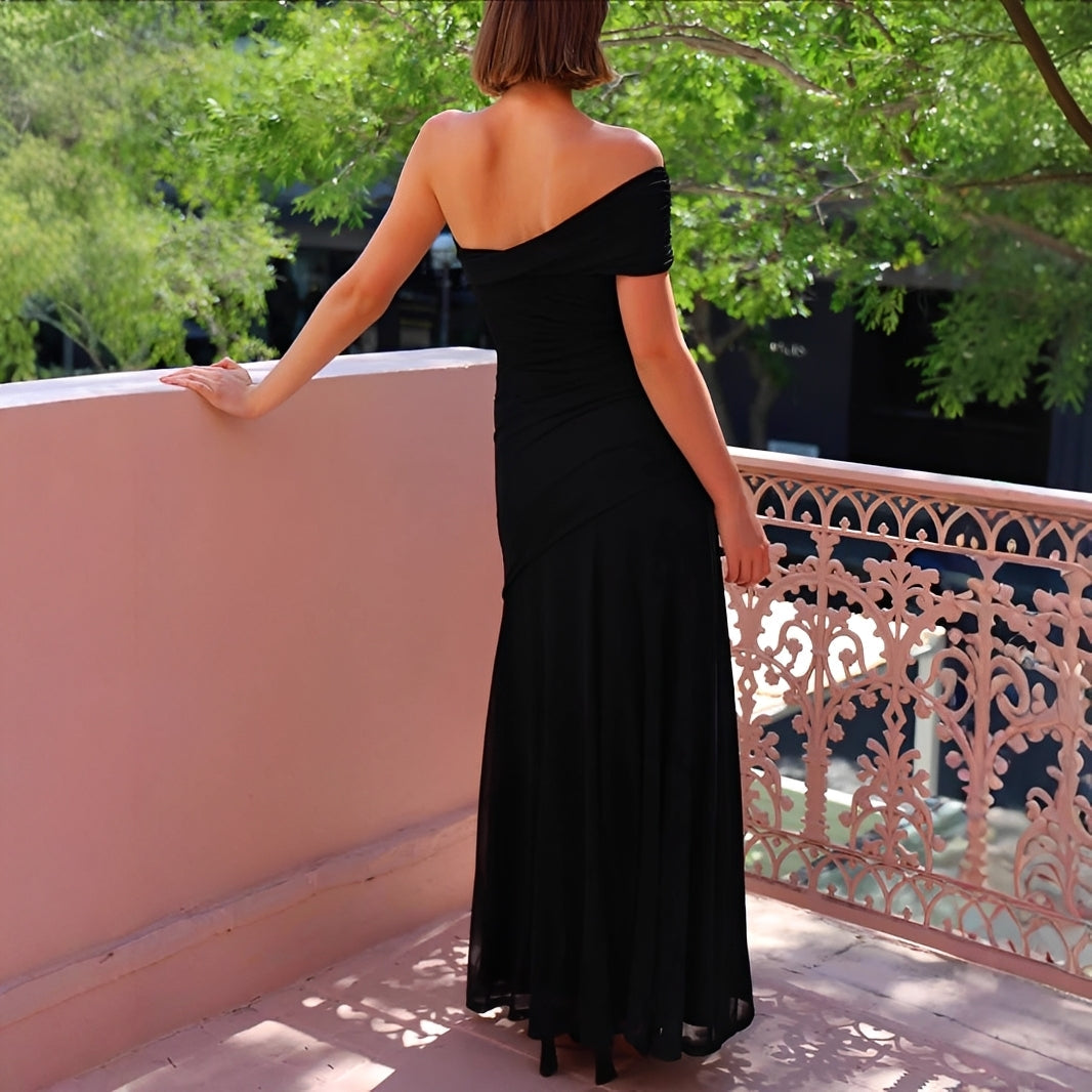 Marga - Stilvolles, schulterfreies Maxikleid