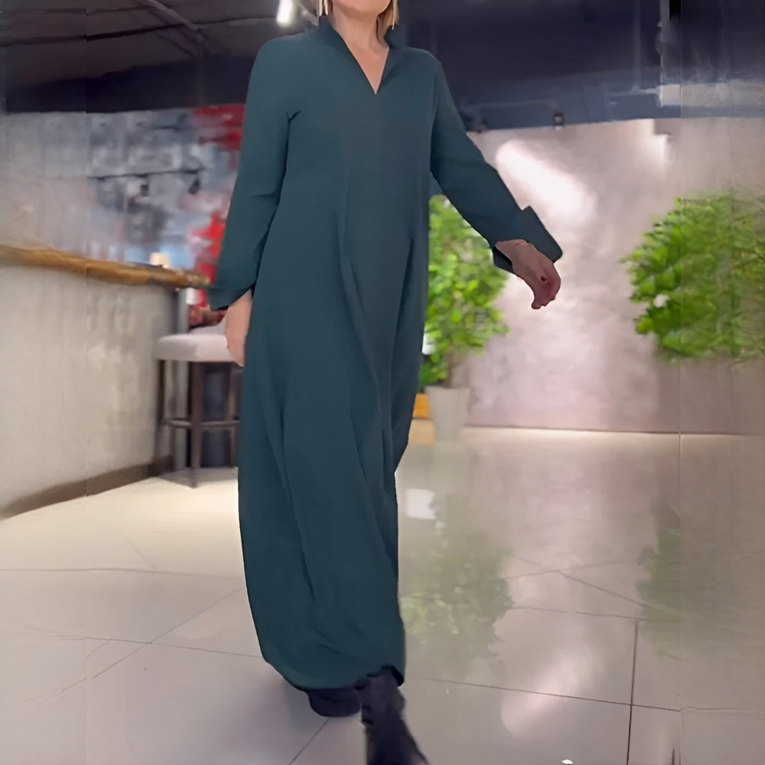 Cassie - Lang geschnittenes, weites Kleid mit Ärmeln