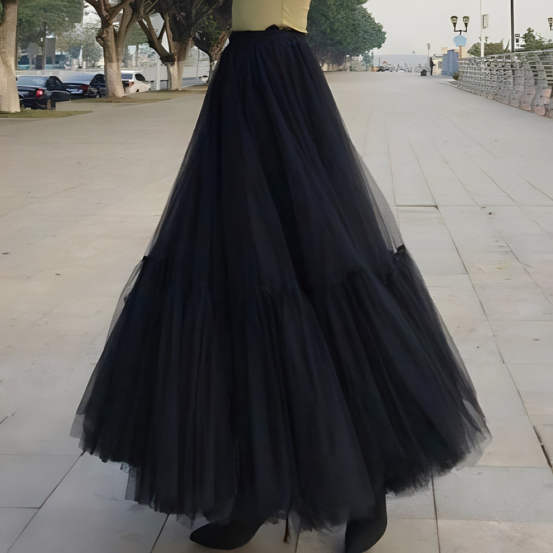 Madeline - Eleganter Damenrock mit Volants