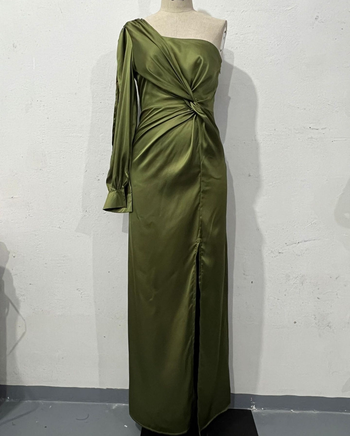 Helena - Schickes One-Shoulder-Kleid mit Schlitz für Damen