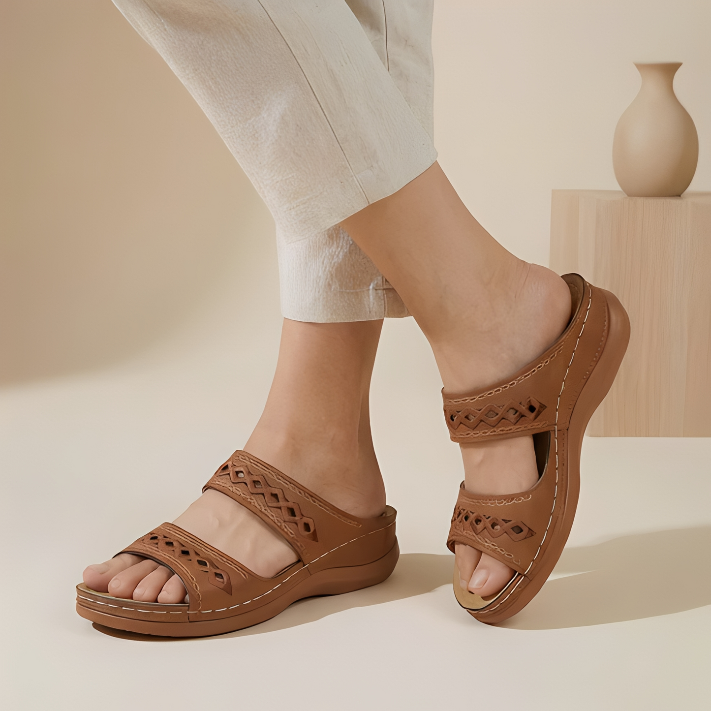 Aryan - Komfortable Damen-Sommersandalen mit Riemen
