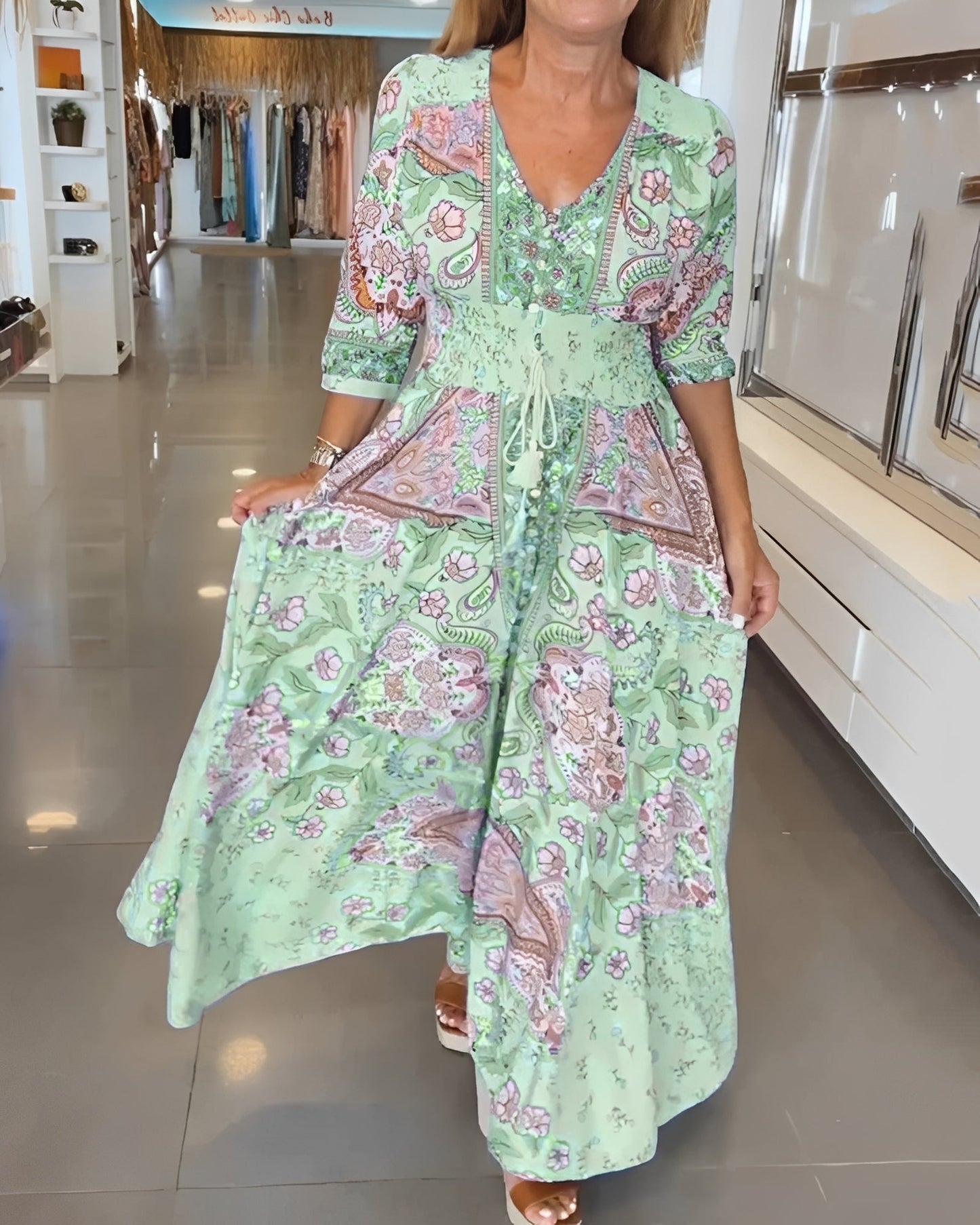 Jasmin - Stilvolles Kleid mit V-Ausschnitt und Muster für Damen