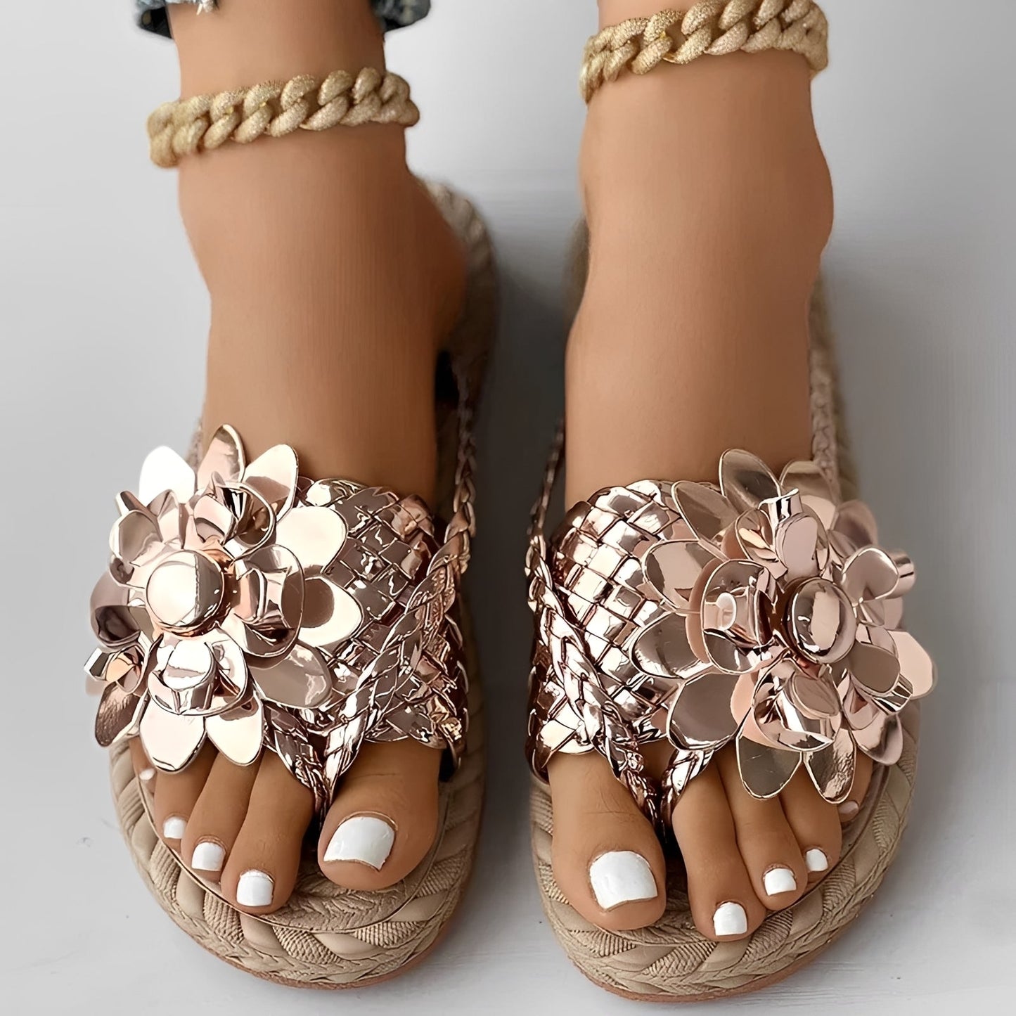 Saira - Komfortable Geflochtene Flip-Flops