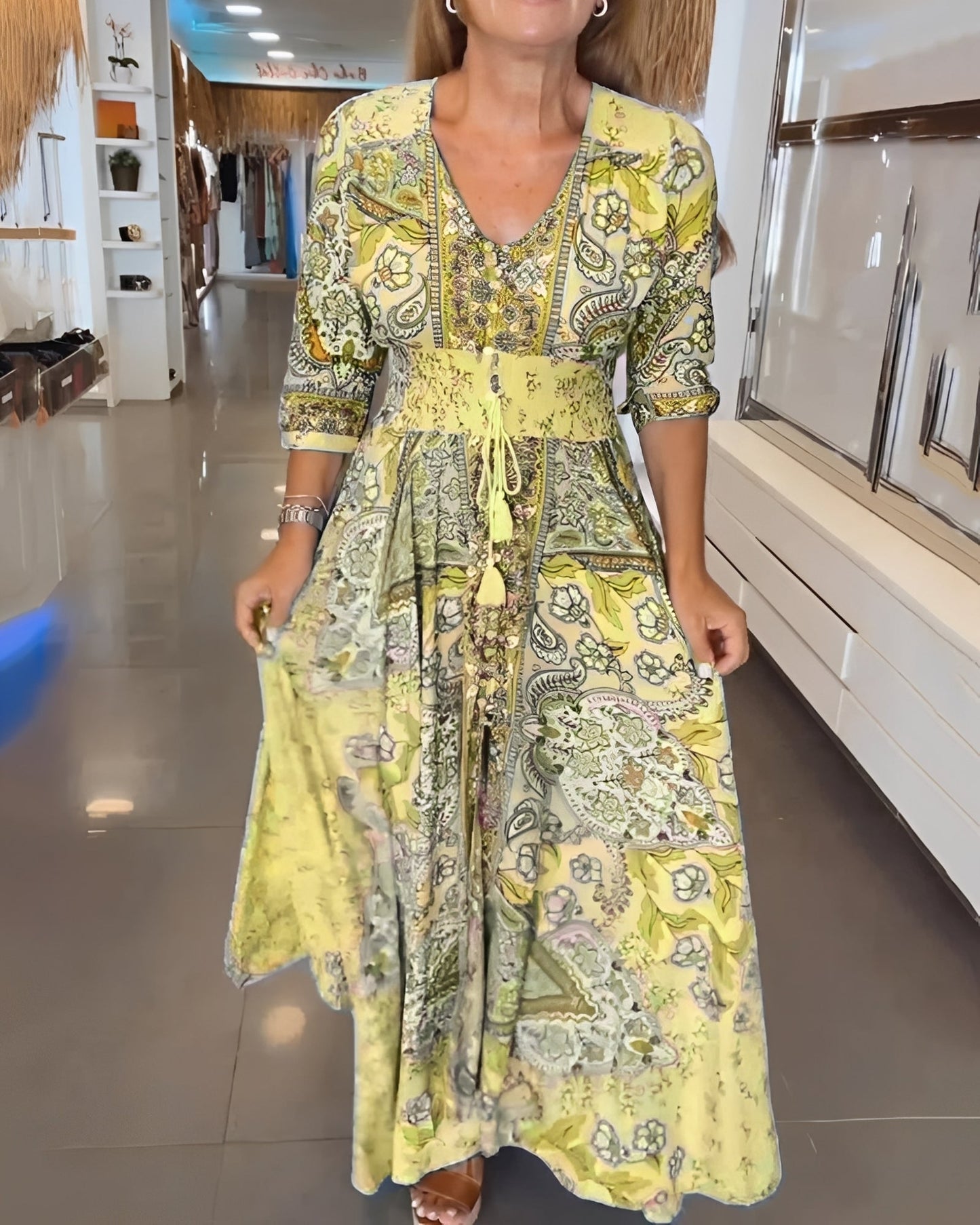 Jasmin - Stilvolles Kleid mit V-Ausschnitt und Muster für Damen