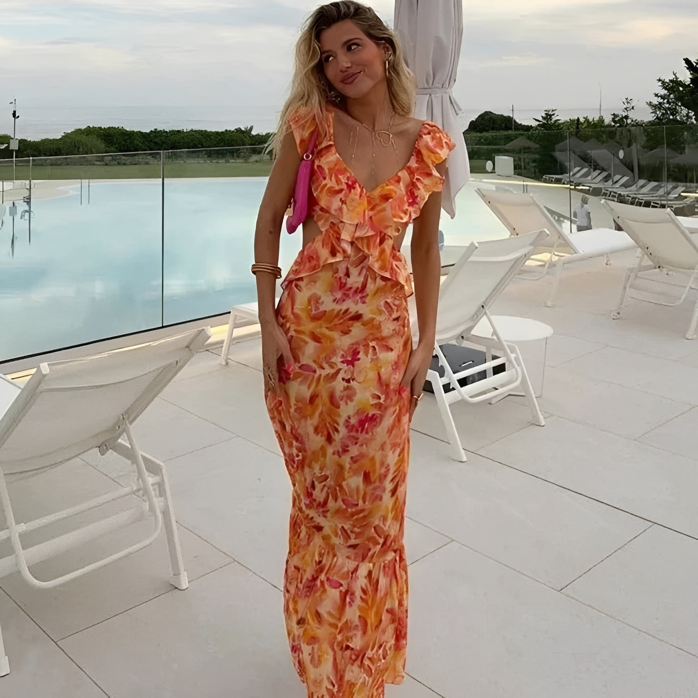 Lorraine - Stilvolles langes Kleid mit Blumenmotiv