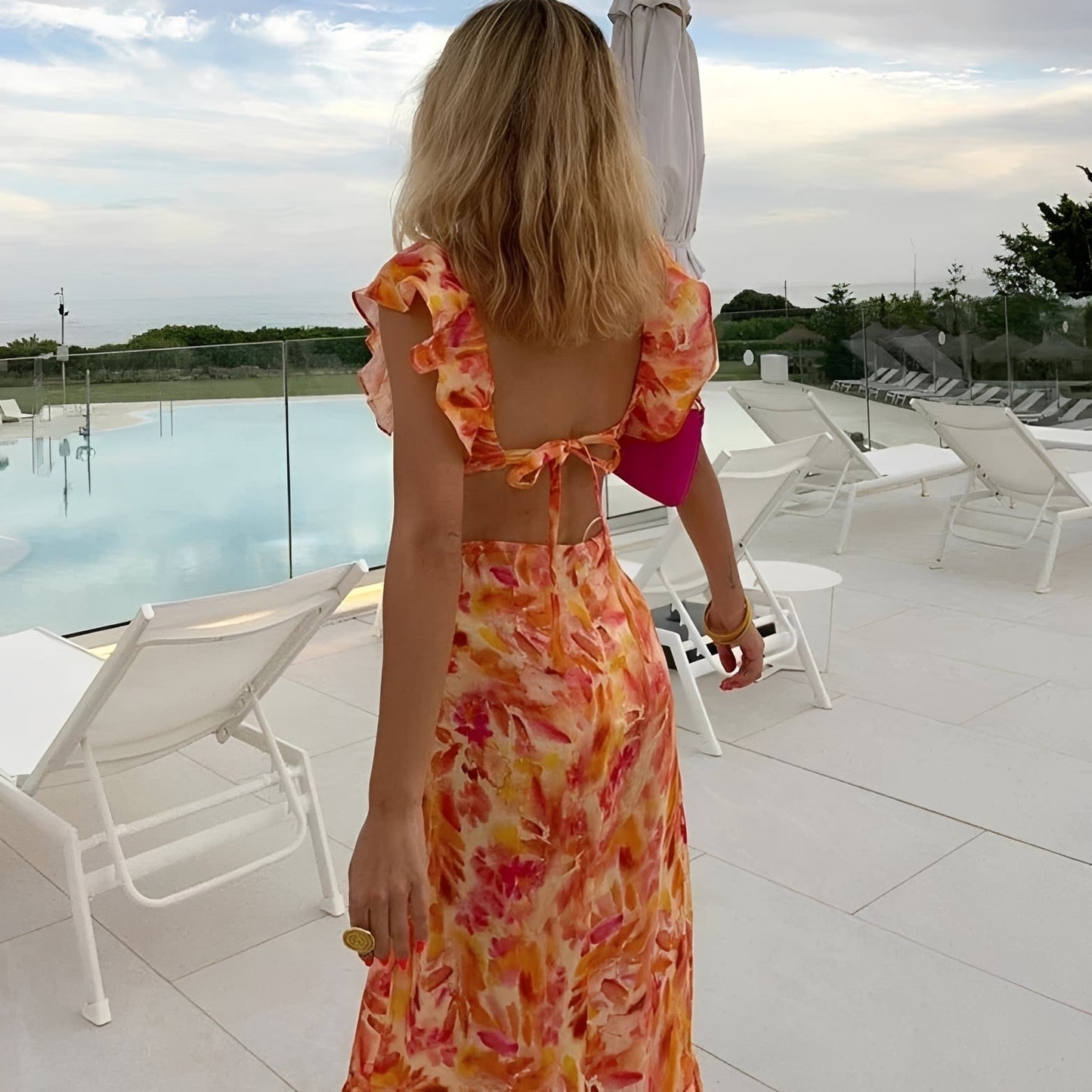 Lorraine - Stilvolles langes Kleid mit Blumenmotiv