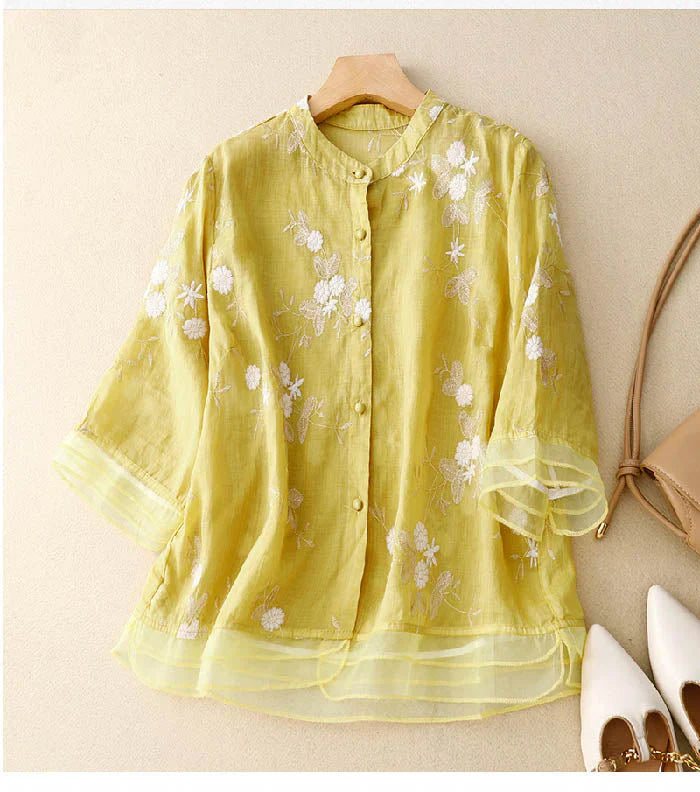 Kourtney – Elegante Damenbluse mit Stickerei